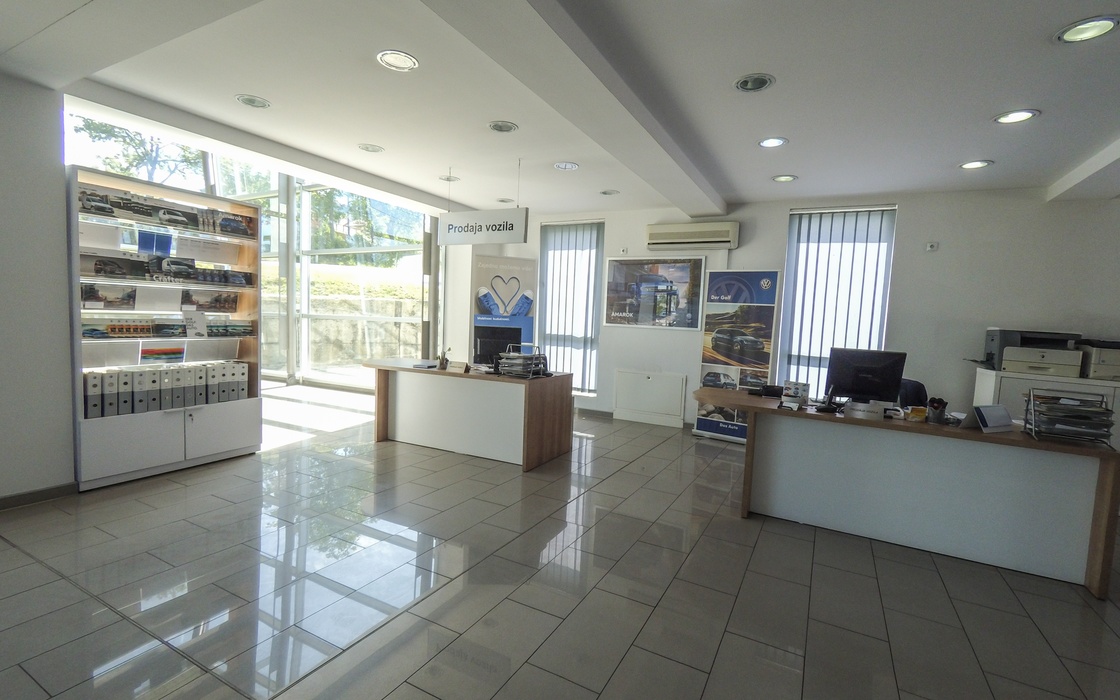 SALON